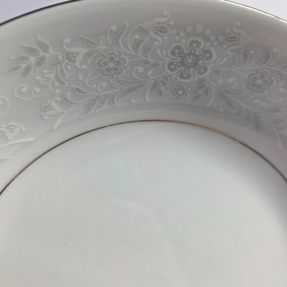 TWO Crown Ming Queen's Lace Soup Bowls White Flowers Platinum Trim - Picture 5 of 16
